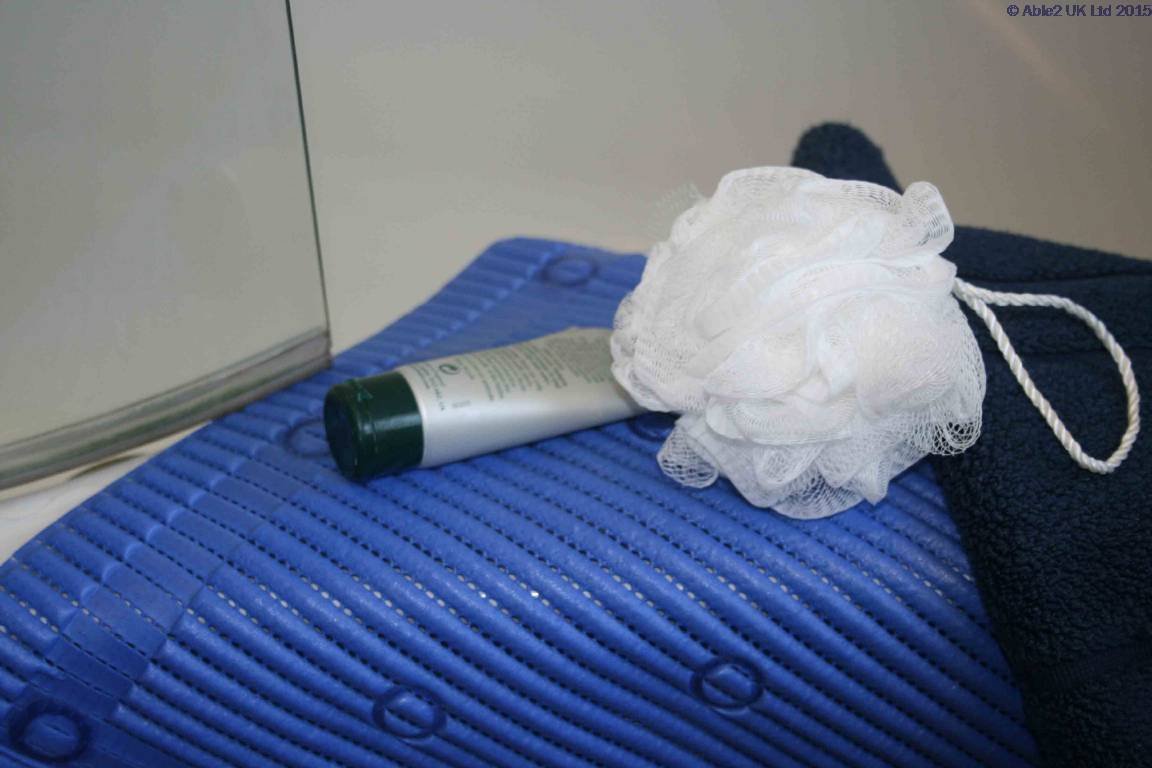 StayPut Anti-Slip Bath Mat - Image 2