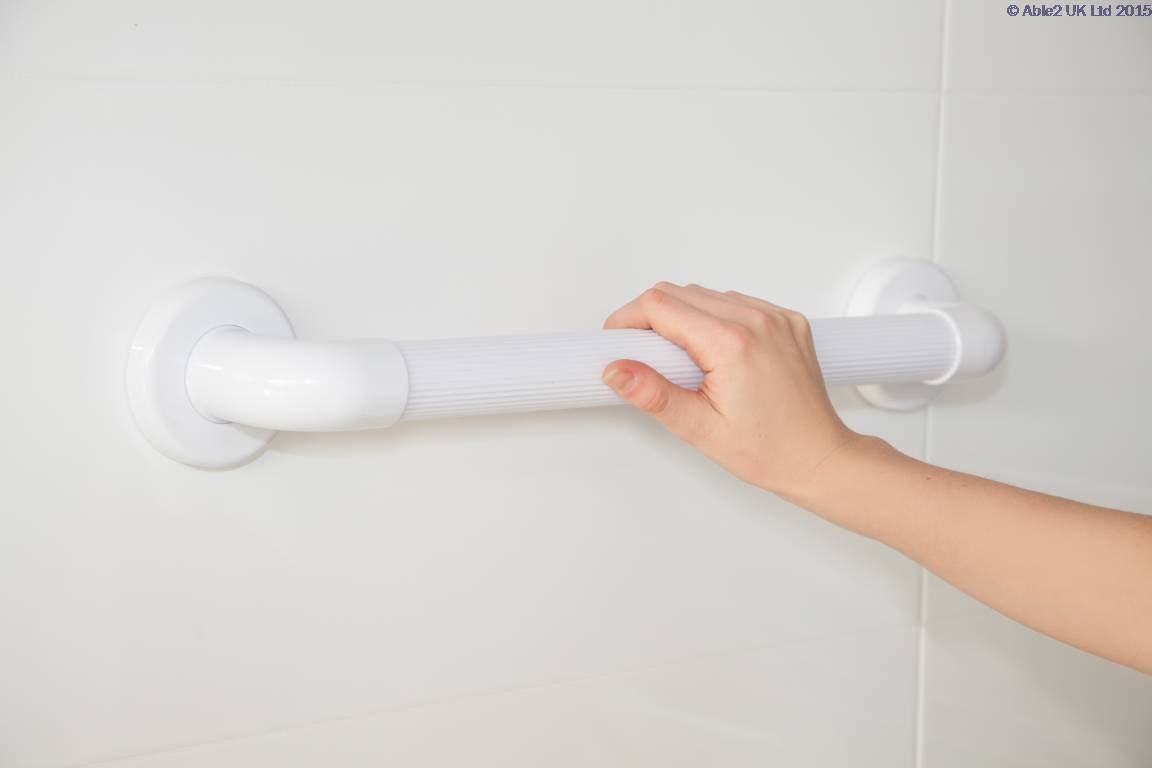 Atlantis Moulded Fluted Grab Rails - Image 2